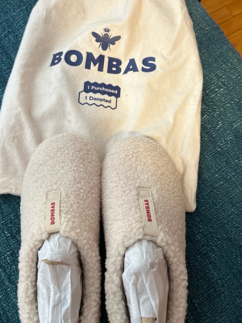 Bombas Womens Sunday Slippers - Cream/white